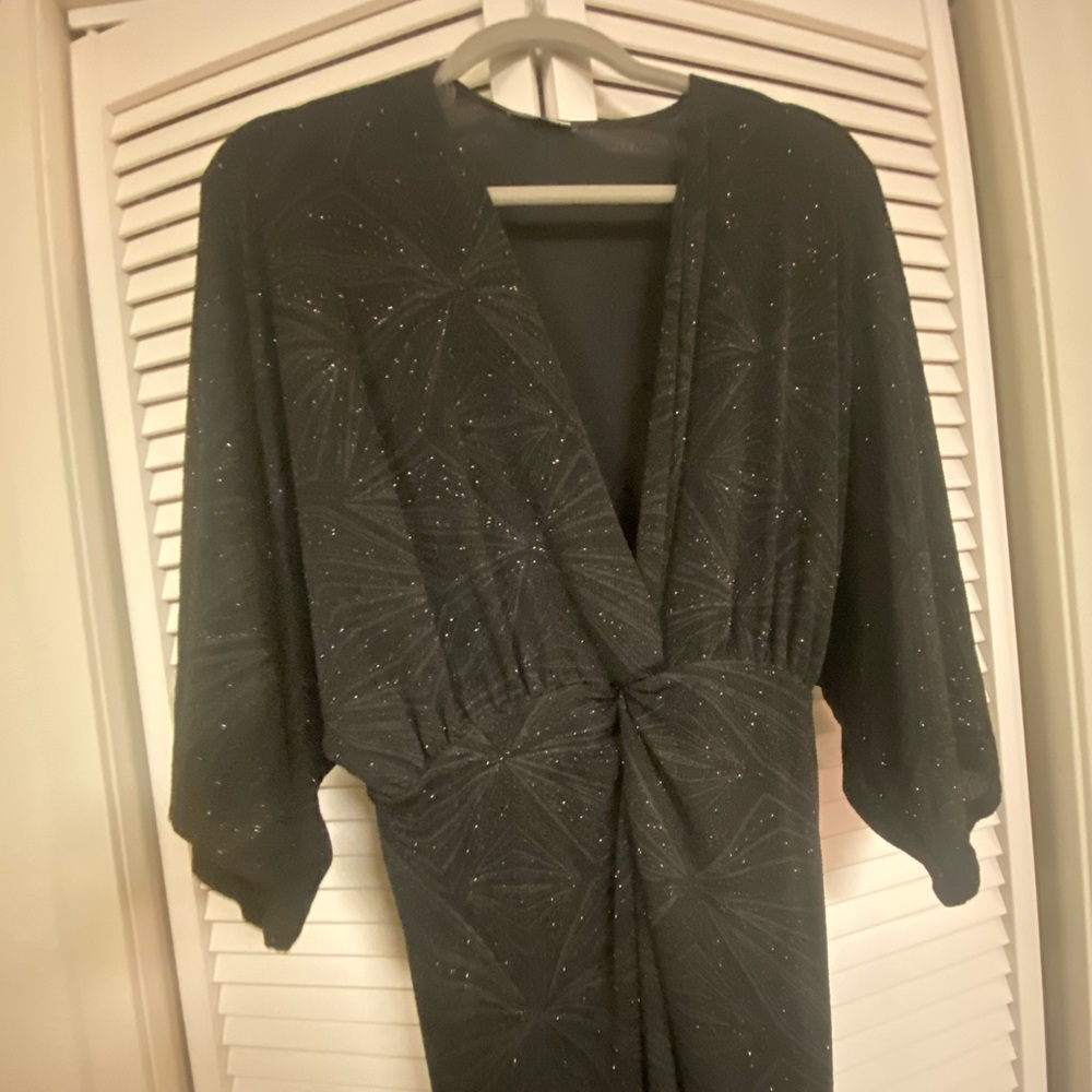 Fashion Nova- Come to me dress - Picture 4 of 4